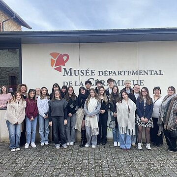 "La classe, l'œuvre !" : L'HAIR GALLO-ROMAIN VIA LE LYCÉE GERGOVIE - Musée départemental de la Céramique