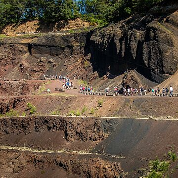 ┬®Prod03-34.jpg Dossier pédagogique pour les Universités - Volcan de Lemptégy