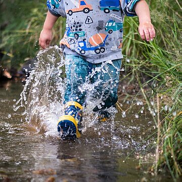 Le dehors, un terrain commun aux lieux d’accueils et aux familles pour faire grandir les tout-petits